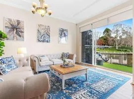 East Perth Luxury Waterfront Retreat