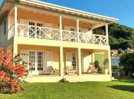 Sea View Terrace 10 mins walk to the beach