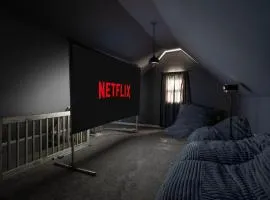 Cozy Home, 23 min from NYC, Home Theater