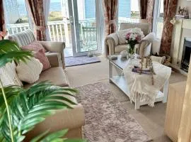 Teal - a few steps from the beach