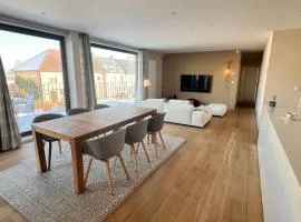 La Petite Foret Contemporary Apartment In Halle