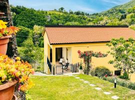 Il tuo casale tra le colline - Marche House, hotel a Venarotta