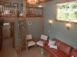 The Red Roost Cabin