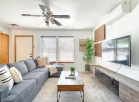 Alberta Arts Luxury Sleeps 4 Walk Score 99
