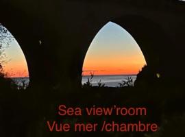 STUDIO pied village EZE - dans VILLA - Parking Gratuit, villa en &Egrave;ze