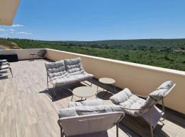 Villa Val, Hotel in Debeljak