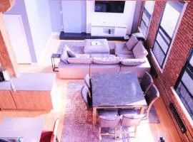 The Top Floor Penthouse 4 BR 3 Bath 2 000 Sq Ft