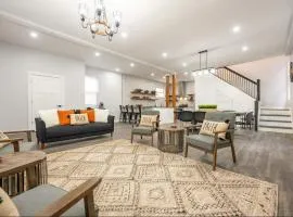 DT Farm House with a ton of Space