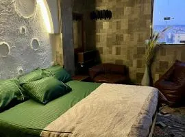 Golden Luxury Elite Studio Downtown