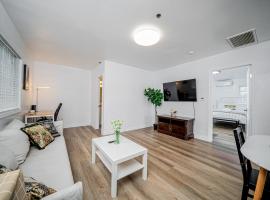 Cozy 2BR2BA Guest House in Alhambra、アルハンブラのゲストハウス