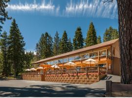 Cedar Glen Lodge, hotel con jacuzzi a Tahoe Vista