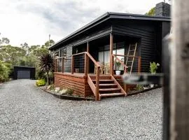 Hilltop Hideaway ~ Bay of Fires