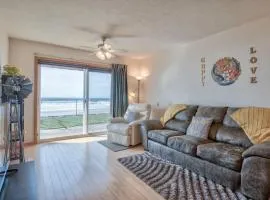 Beachfront Suite On The Ground Floor - Sleeps 4 - Pool and Sauna