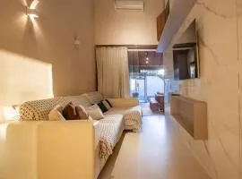 Casa Moderna e piscina privativa