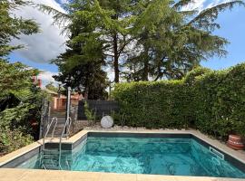 Villa Lido 145 m2 with pool, hotell sihtkohas Krnica