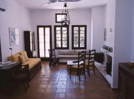 - Kioupi - 2 bedroom elegant and stylish house
