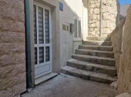 Apartments by the sea Drasnice, Makarska - 23854