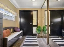 Large apartment for max 13pax Tromsø