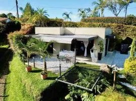 Curazao Cabaña El peñol Guatapé