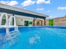 Canal-Side Townhouse with Pool & Firepit