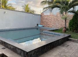 Espaçosa casa com Piscina para até 15 hóspedes, hotel a Parnaíba