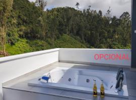 Mirador samsara Penthouse !Jacuzzi al aire libre opcional!, hotel v destinaci La Calera