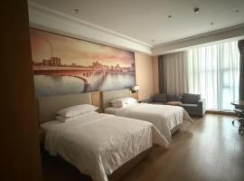 维也纳国际酒店重庆北站店, bed & breakfast σε Chongqing