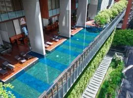 Hansar Bangkok Hotel