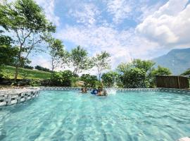 My Garden Villa，薩帕的附設泳池的飯店