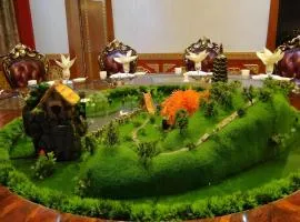Shangri-la Zhaxidele Hotel