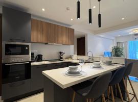 Stellar City Apartment at Solaris, hotel com piscina em Acra