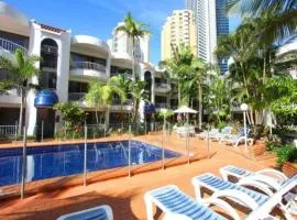 St tropez Surfers Paradise