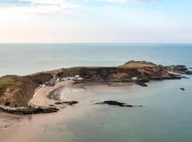 Min Y Traeth By The Beach