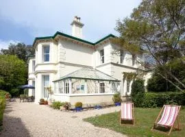Longcroft House