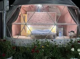 Ak-Bermet Glamping