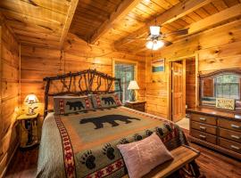 Viesnīca Cabin With Hot tub & patio in Smoking Mountain pilsētā Getlinburga