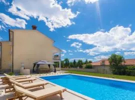 Villa Petra, a romantic and spectacular villa near the sea