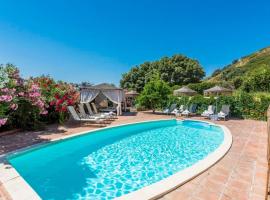 Casa Finca del Roble Antequera - La Higuera by Ruralidays, hotel in Antequera