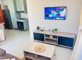 Dubai guest house, hotel in Soshanguve