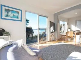 Seascape Cottage - Headland Stay near Whale Watching