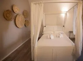 San Gaetano Suite - A cozy and authentic Apulian stay just minutes from Polignano a Mare, close to the Castle of Conversano