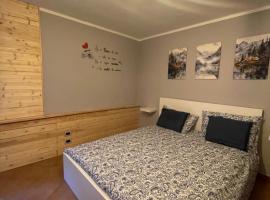 Snowflake apartment, ξενοδοχείο σε Sauze d'Oulx