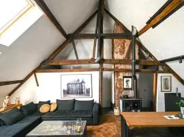 The Castle Loft - Pascal's Angels