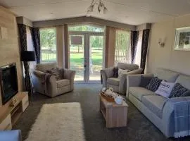 Golfing & Family Breaks in Luxury Lodge