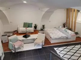 F16Studió Apartman