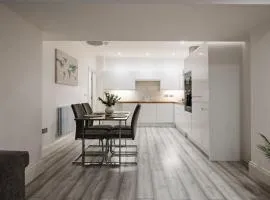 City Centre Luxury Spacious Apartment - Business & Leisure stays
