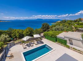 Apartman LAMAR s privatnim bazenom i pogledom na more, hotel a Omišalj (Castelmuschio)