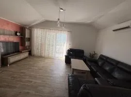 Cozy Apartment Kuti