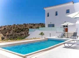 Villa Aqua Queen