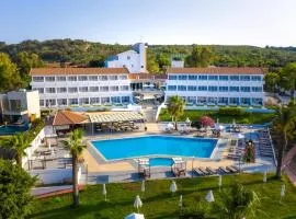 Adelais Bay Hotel